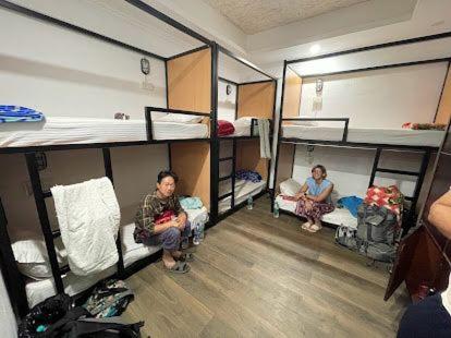 Madpackers Khajuraho Hostel ภายนอก รูปภาพ